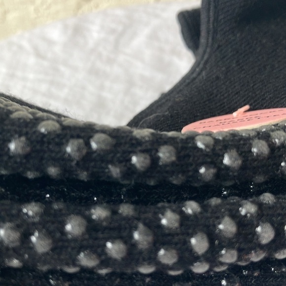 Kate Spade: 2 pair Black Barre Socks- grip bottom- open on top- one size - Picture 7 of 16